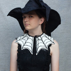 spiderweb chain stitched collar