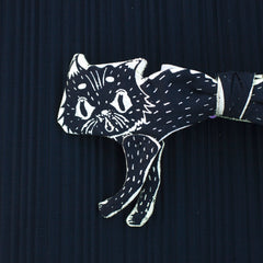 Scaredy cat bow tie